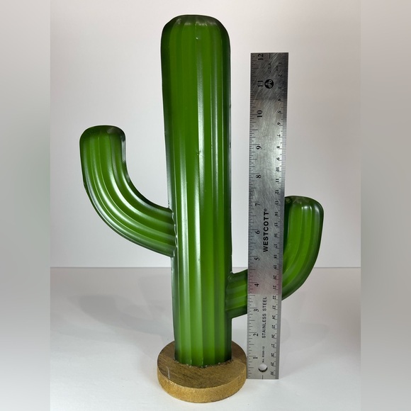 Metal cactus decorative accents, set of 4 - Picture 8 of 13